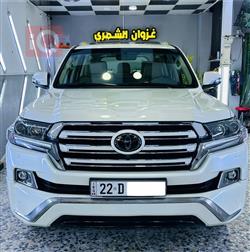 تۆیۆتا لاند کروزەر